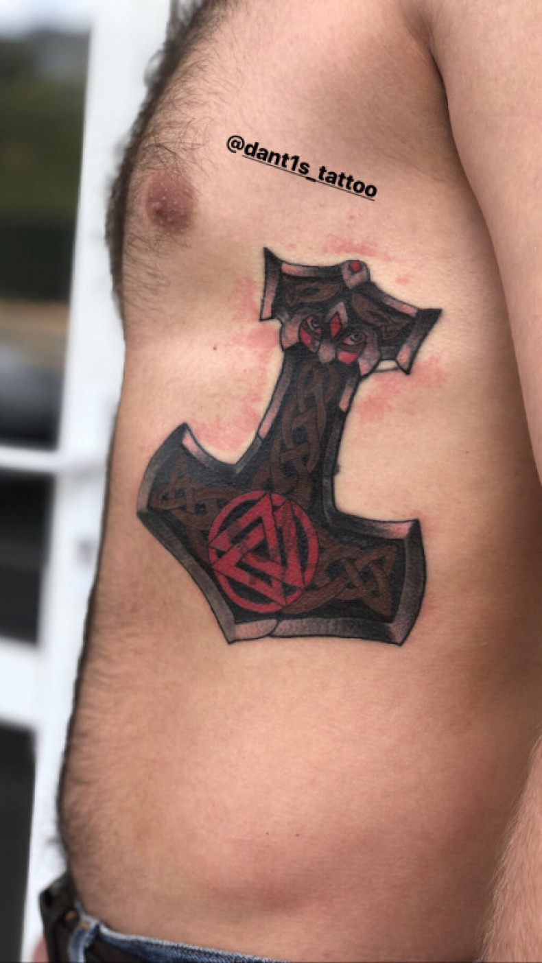 Celtic pattern Thor's hammer side, photo - Tattoo Master Barb Tattoo