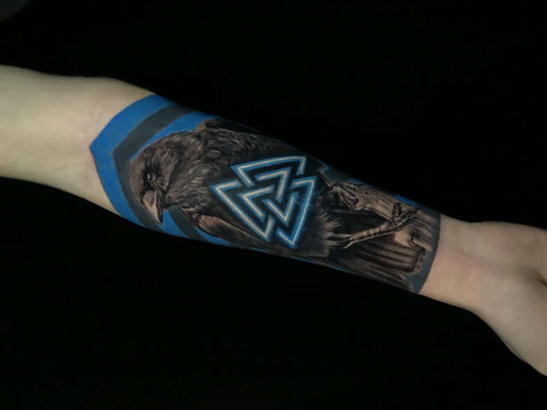 Valknut crow colorful, photo - Tattoo Master Barb Tattoo