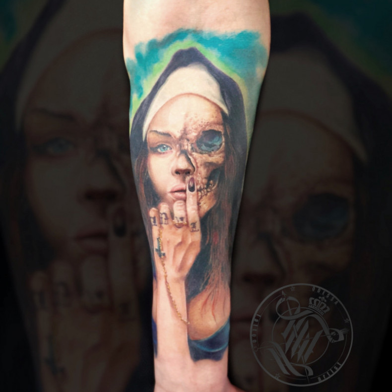 Akwarela dziewczyna zakonnica, photo - Tatuażysta Barb Tattoo