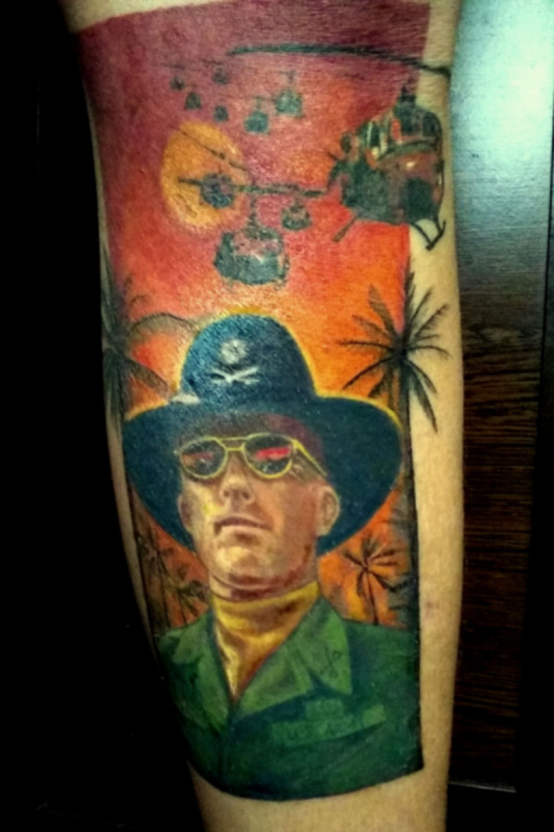 Helicopter portrait colorful, photo - Tattoo Master Barb Tattoo