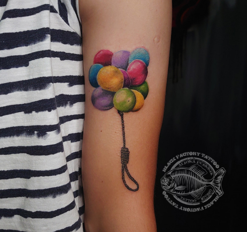 Balloon knot colorful, photo - Tattoo Master Barb Tattoo