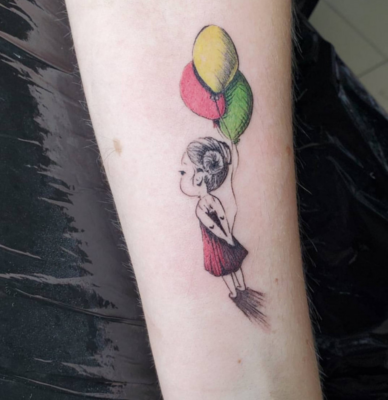 Balon kreskówki kolorowy, photo - Tatuażysta Barb Tattoo