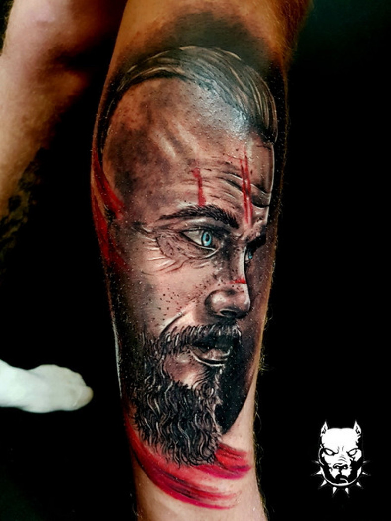 Mistrz Andrij Judin #tatukiyiv, photo - Tatuażysta Barb Tattoo