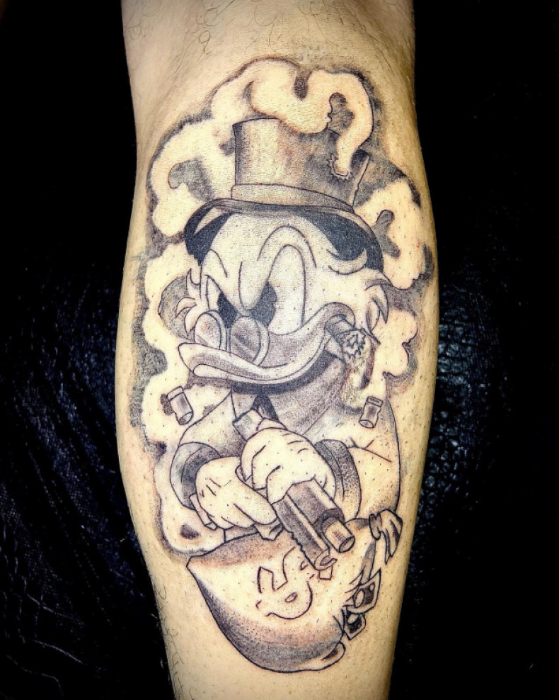 Cartoons Scrooge McDuck black and white, photo - Tattoo Master Barb Tattoo