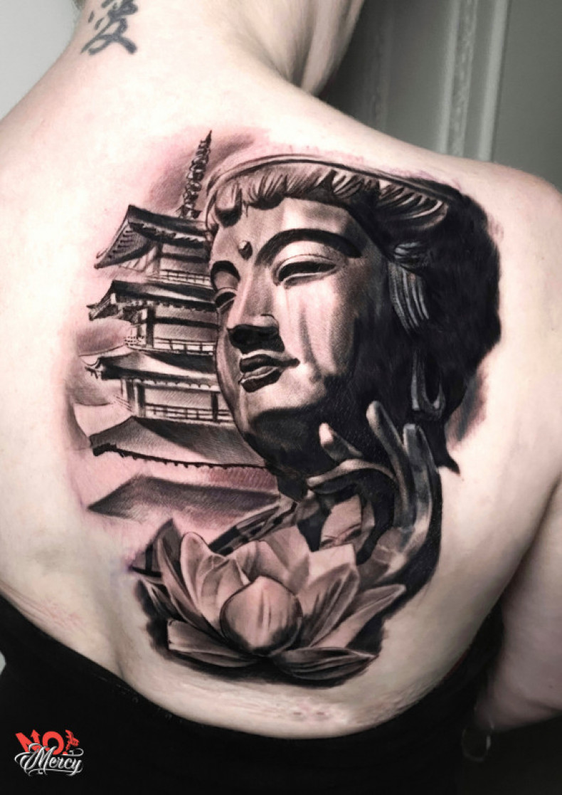 Czarny szary duży Budda, photo - Tatuażysta Barb Tattoo