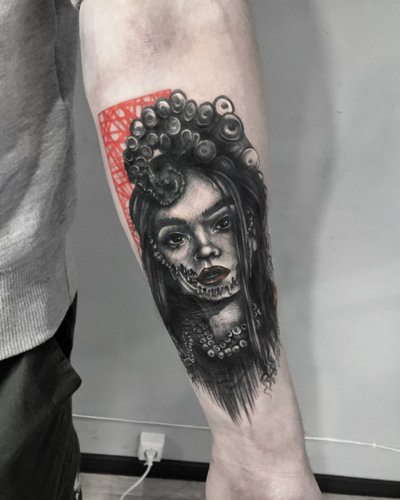 Dziewczyna ośmiornica, photo - Tatuażysta Barb Tattoo