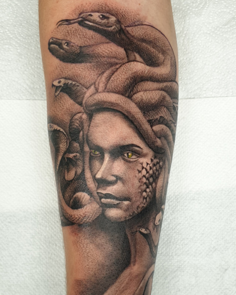 Medusa woman face, photo - Tattoo Master Barb Tattoo