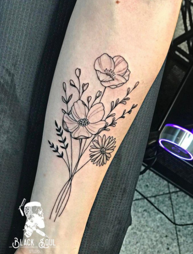 Chamomile floral, photo - Tattoo Master Barb Tattoo