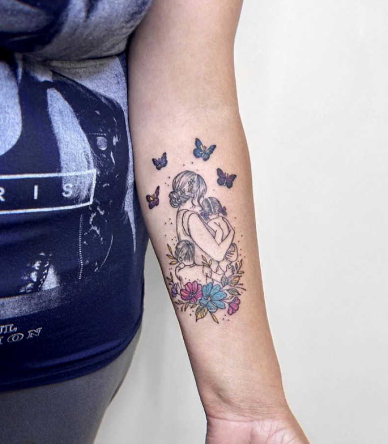 Mama Mutter und Kind Blumen, photo - Tattoo-Meister Barb Tattoo