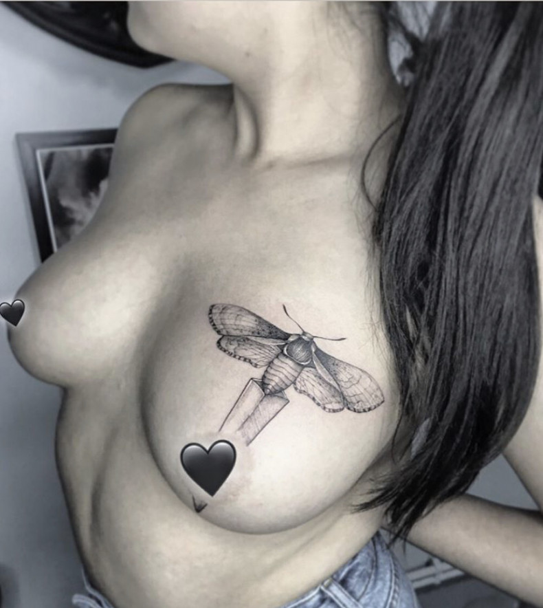 Moth chest, photo - Tattoo Master Barb Tattoo