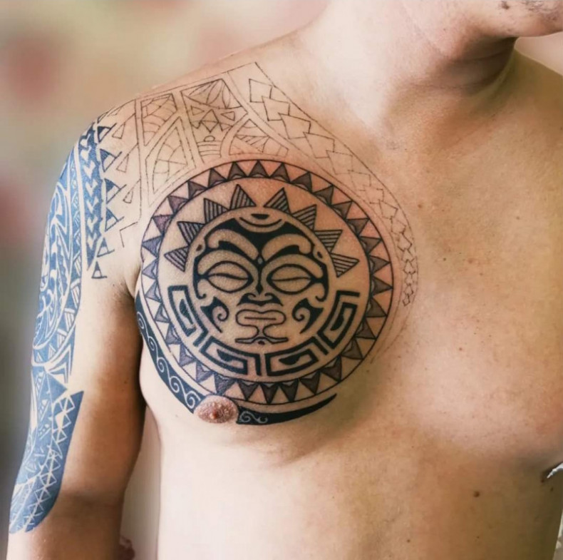 Maoryski klatka piersiowa, photo - Tatuażysta Barb Tattoo