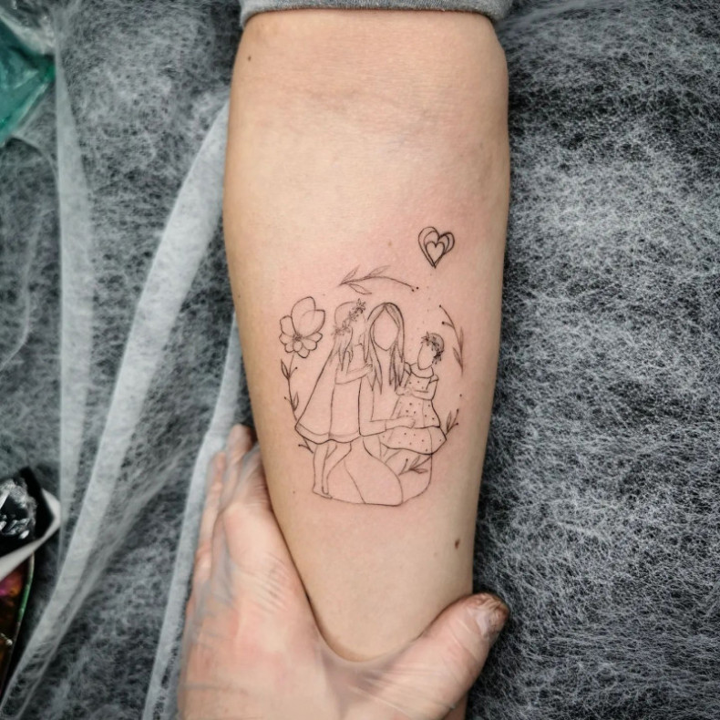 Linework mama matka i dziecko, photo - Tatuażysta Barb Tattoo