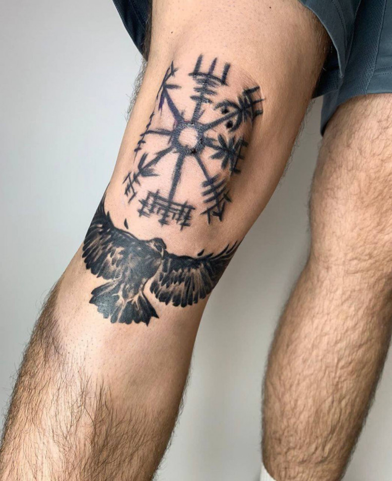 Agiszjalm kolano, photo - Tatuażysta Barb Tattoo