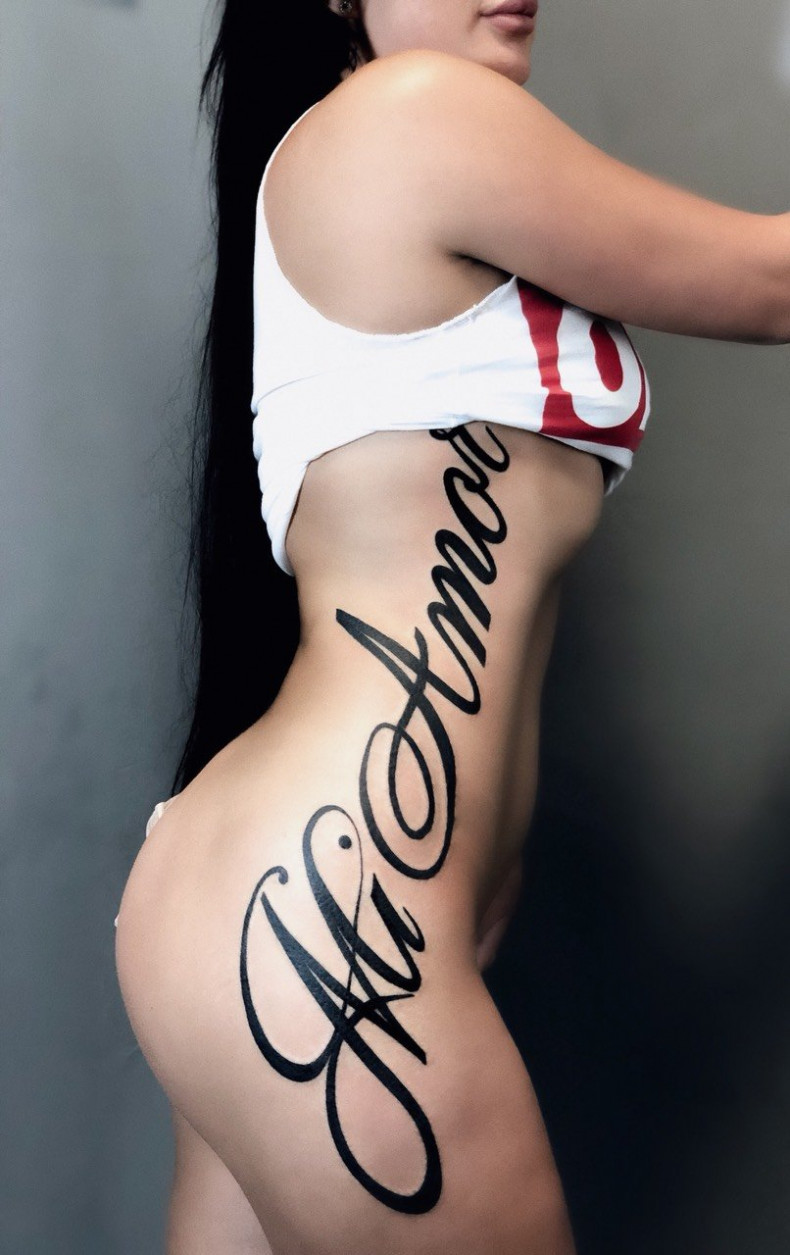 Słowa, photo - Tatuażysta Barb Tattoo