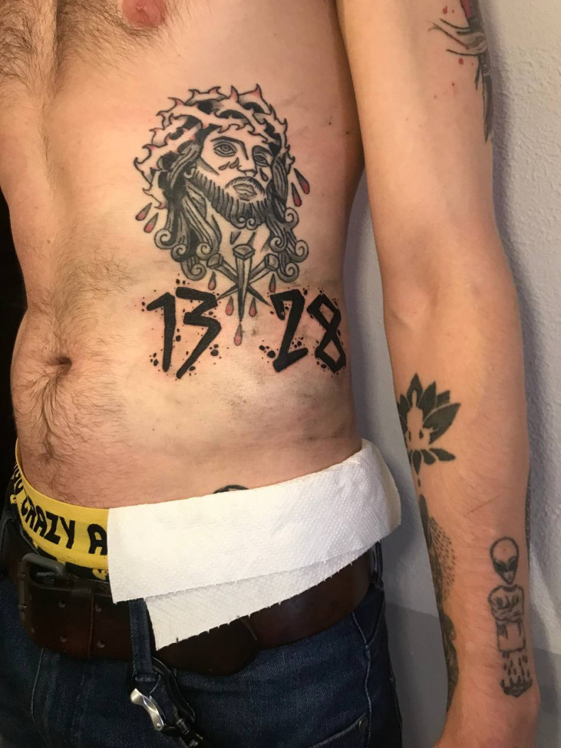 Jezus na boku Chrystus, photo - Tatuażysta Barb Tattoo