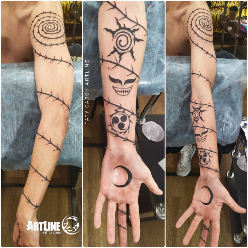 Anime-Stacheldraht-Tattoo, photo - Tattoo-Meister Barb Tattoo