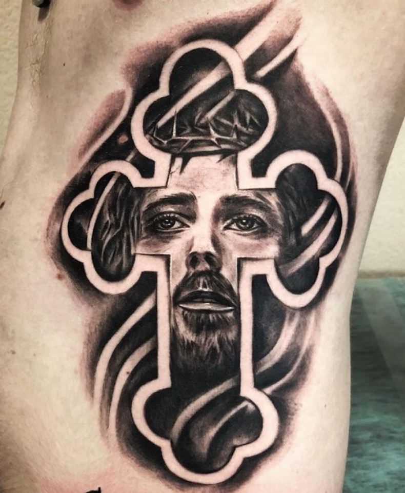 Jezus krzyż Chrystus, photo - Tatuażysta Barb Tattoo