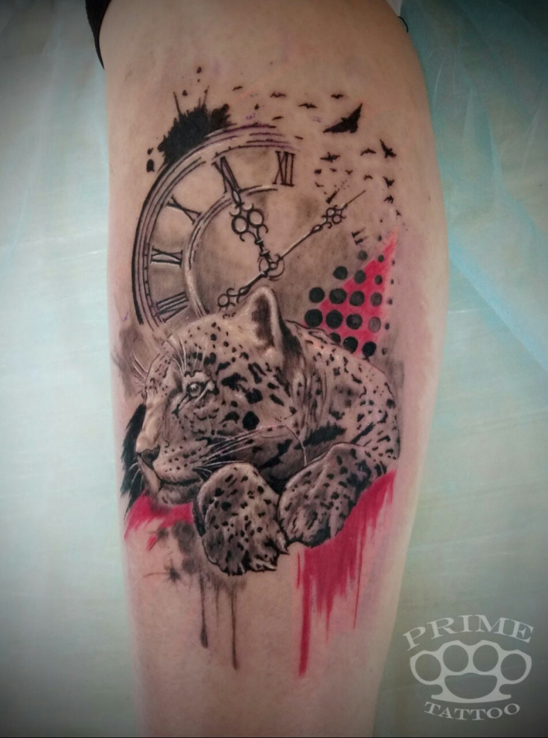 Trash polka clock jaguar, photo - Tattoo Master Barb Tattoo