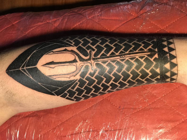 Blackwork trident pattern, photo - Tattoo Master Barb Tattoo