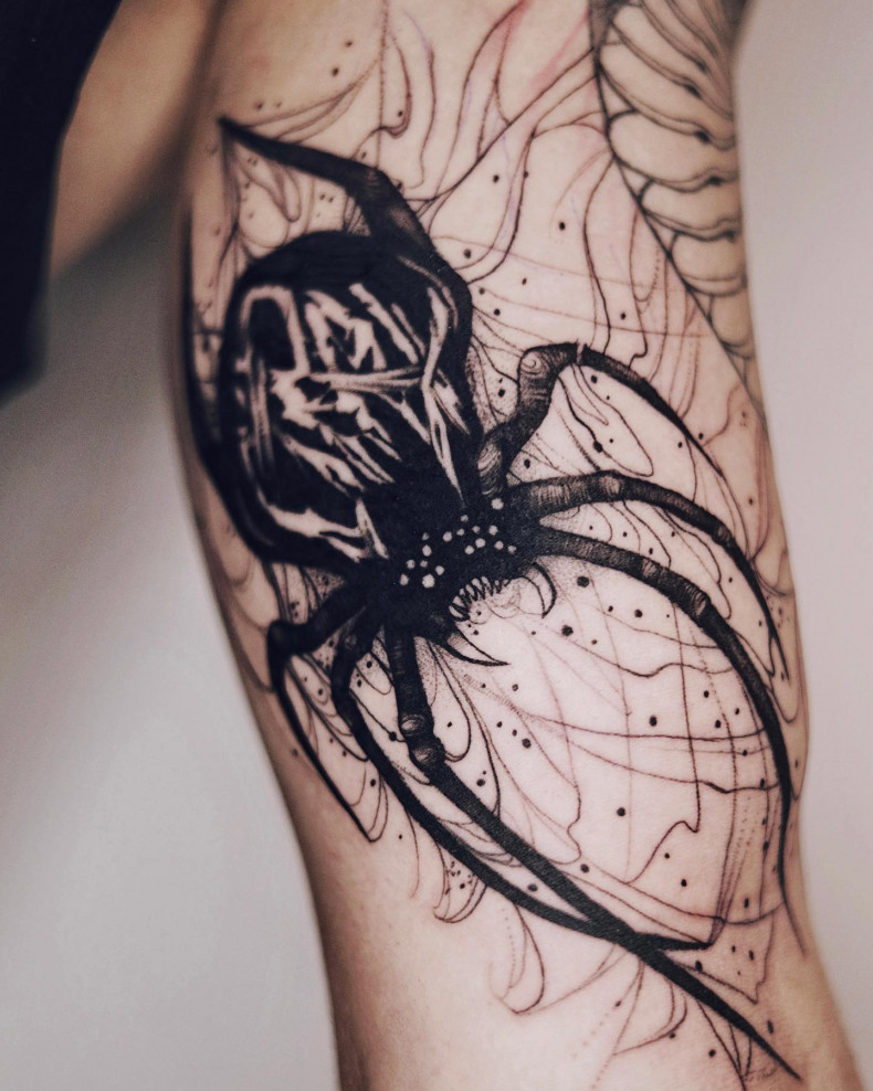 Blackwork pająk pajęczyna, photo - Tatuażysta Barb Tattoo