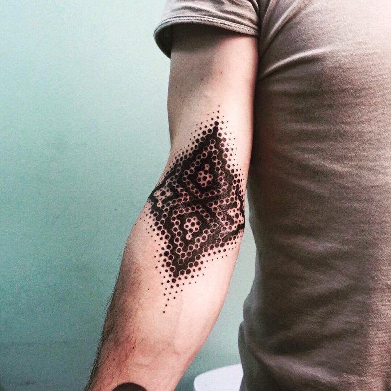 Dotwork wzory, photo - Tatuażysta Barb Tattoo