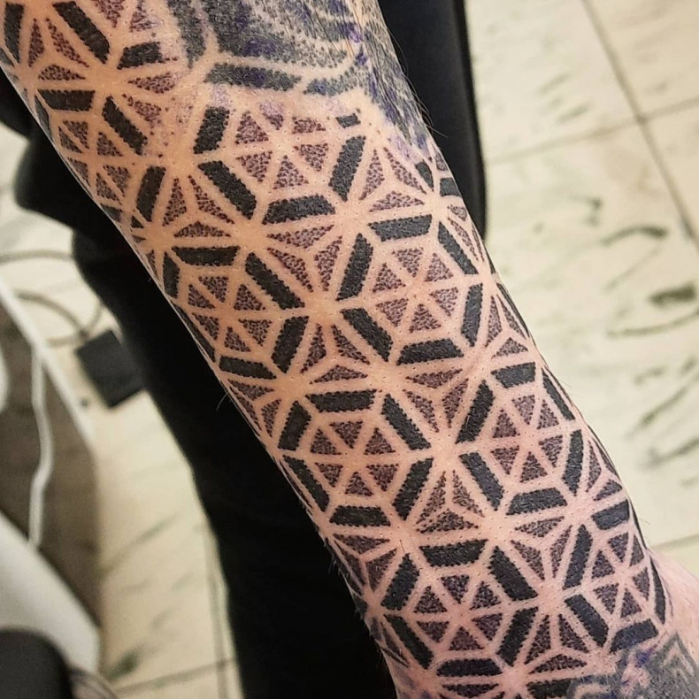 Dotwork geometrii tatuażu, photo - Tatuażysta Barb Tattoo