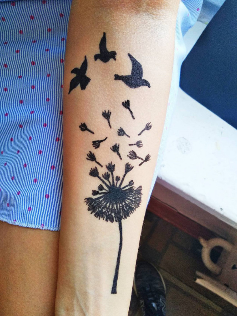 Mehendi dandelion, photo - Tattoo Master Barb Tattoo