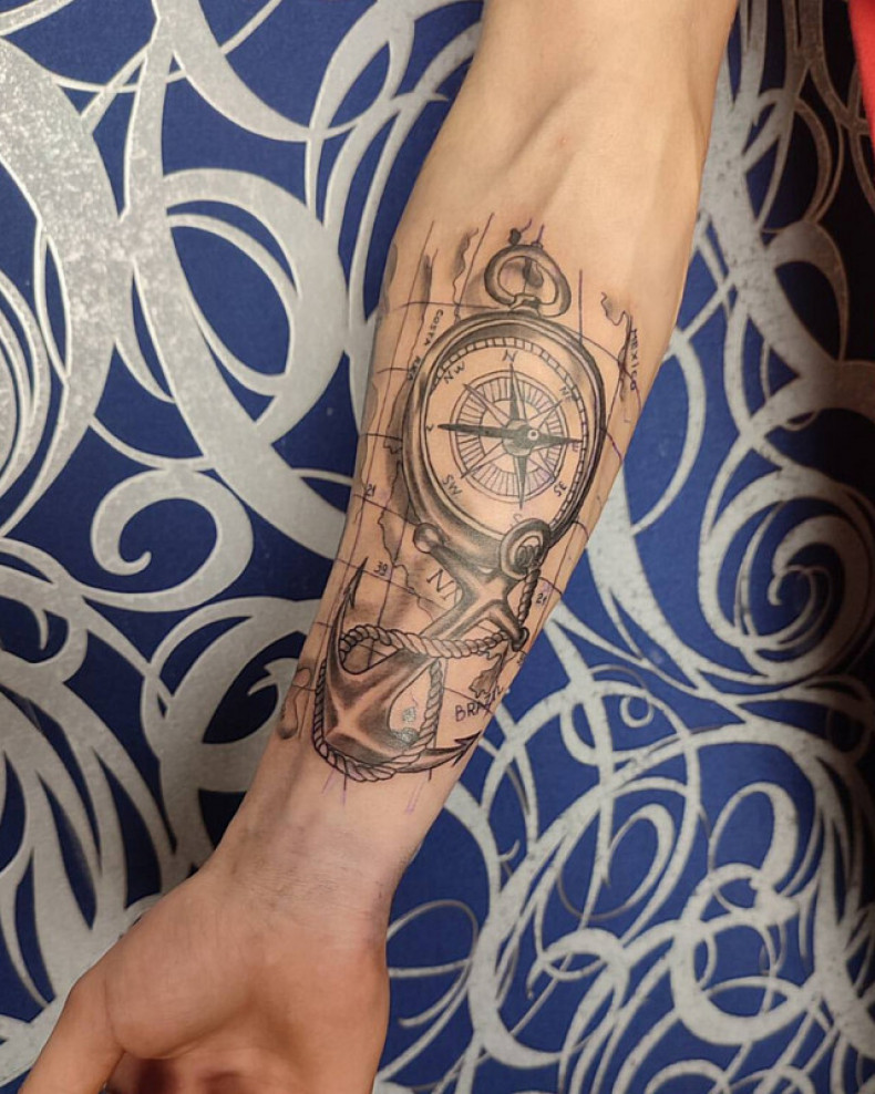 Compass linework anchor, photo - Tattoo Master Barb Tattoo