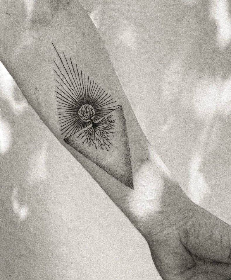 Geometryczny drzewo życia, photo - Tatuażysta Barb Tattoo