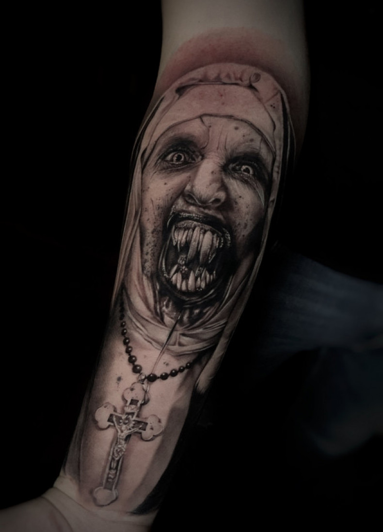 Vampire nun horror, photo - Tattoo Master Barb Tattoo