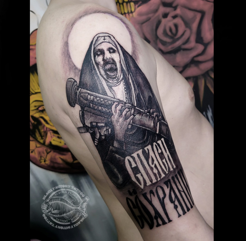 Nonne horror, photo - Tattoo-Meister Barb Tattoo