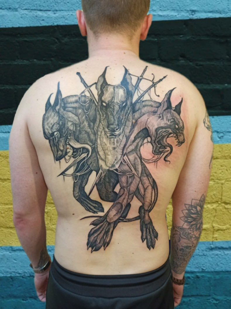 Big horror Cerberus, photo - Tattoo Master Barb Tattoo