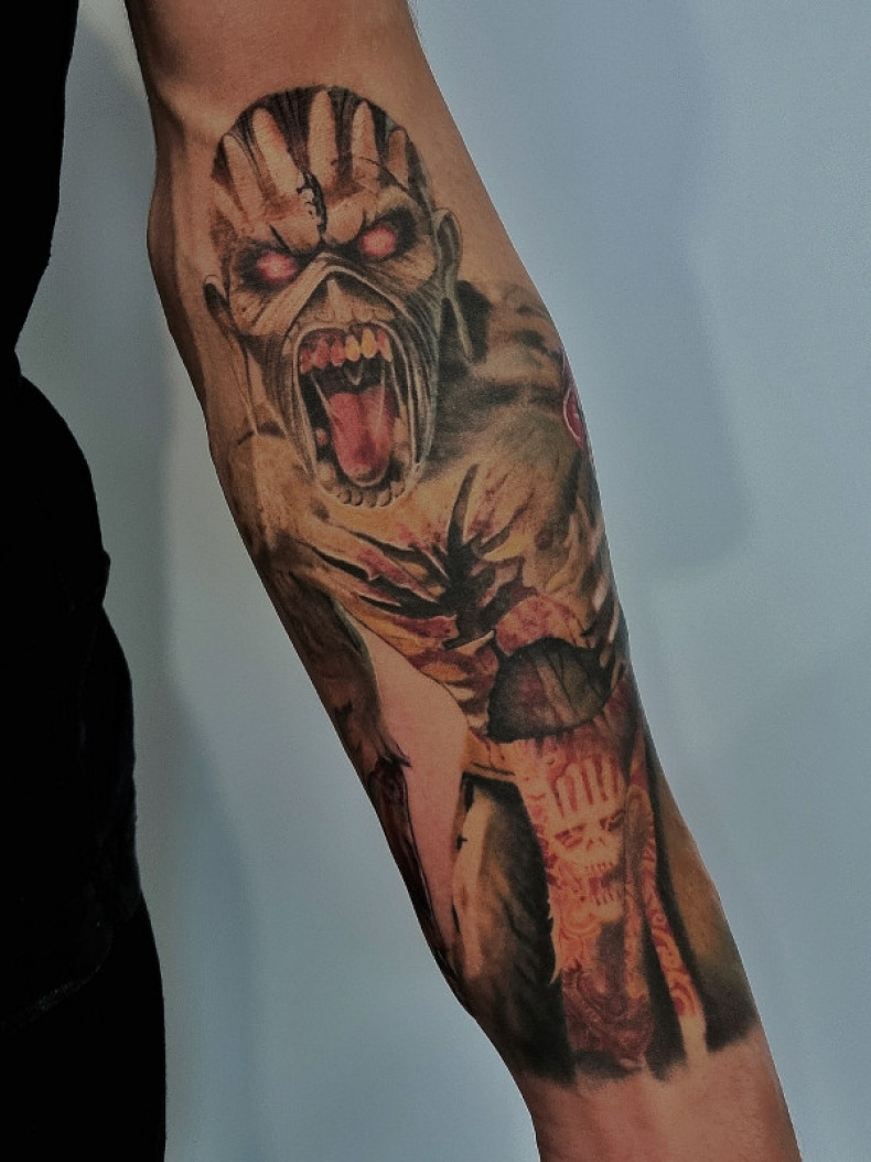 Bałwan horror, photo - Tatuażysta Barb Tattoo