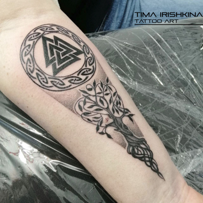 Valknut tree of life, photo - Tattoo Master Barb Tattoo