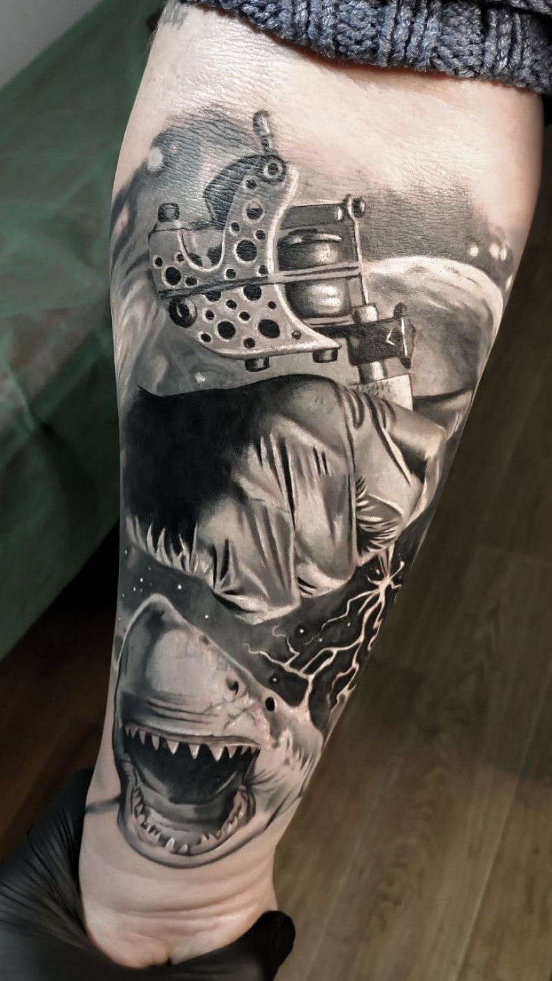 Czarny szary rekin, photo - Tatuażysta Barb Tattoo