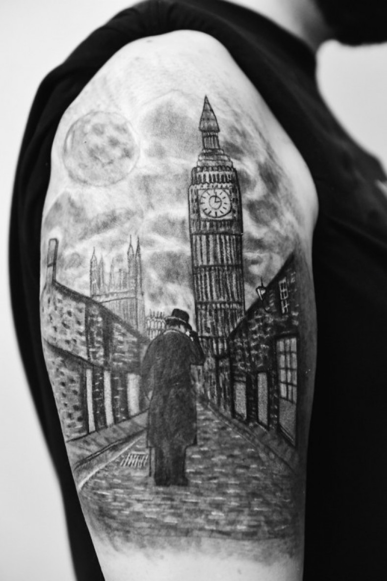 Schwarzgrau Turm Big Ben, photo - Tattoo-Meister Barb Tattoo