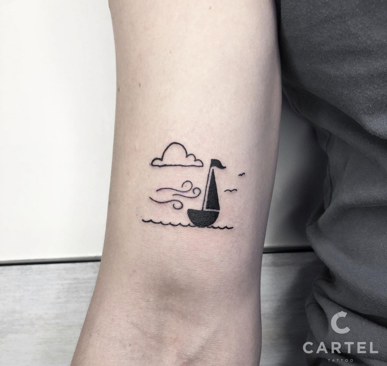 Корабль мини парусник, photo - Тату мастер Barb Tattoo