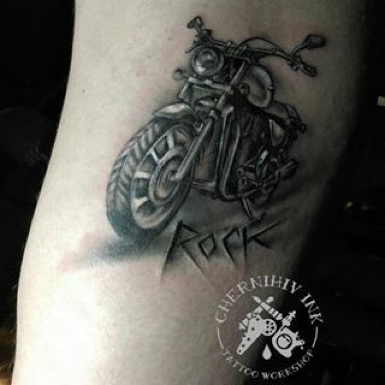 Motorcycle, photo - Tattoo Master Barb Tattoo