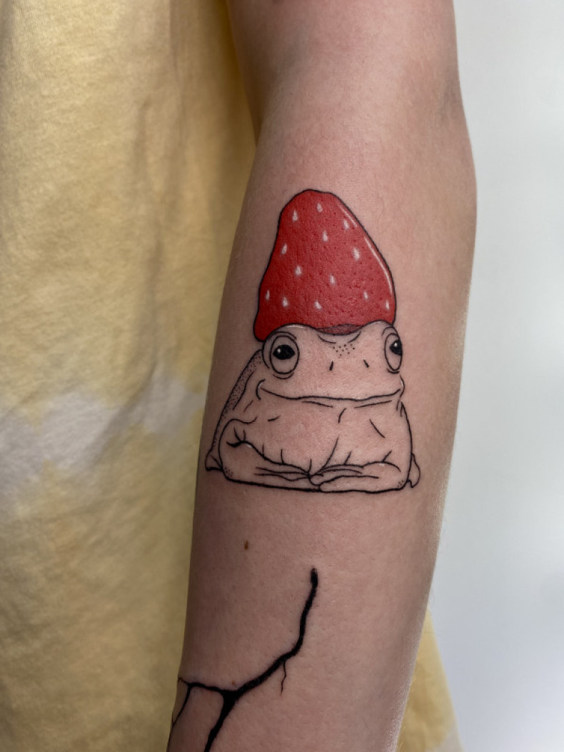 Underground frog, photo - Tattoo Master Barb Tattoo