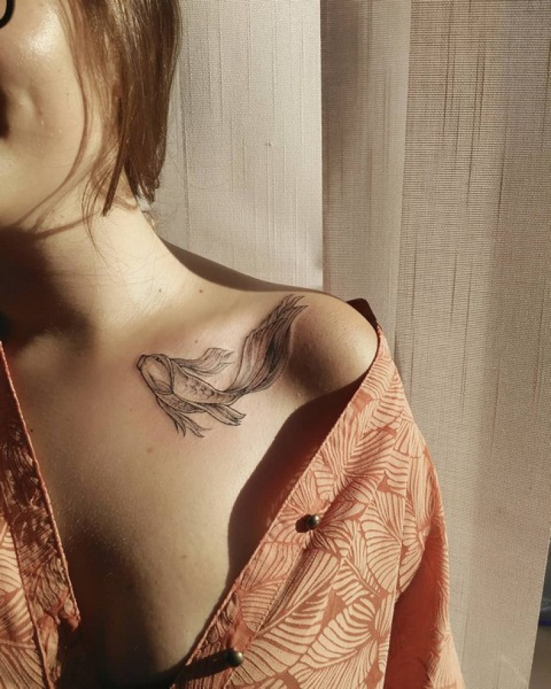 Collarbone fish, photo - Tattoo Master Barb Tattoo