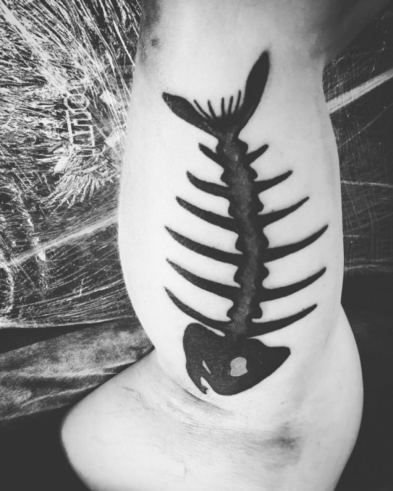 Fish skeleton, photo - Tattoo Master Barb Tattoo