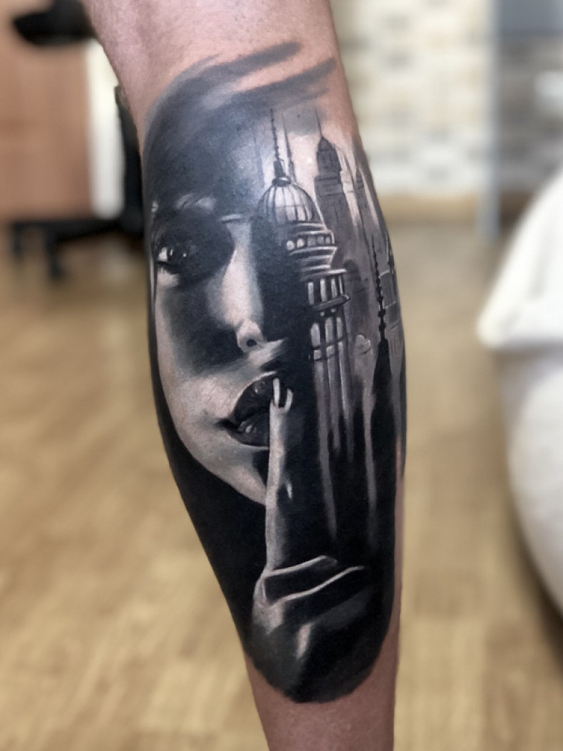 Tower portrait, photo - Tattoo Master Barb Tattoo