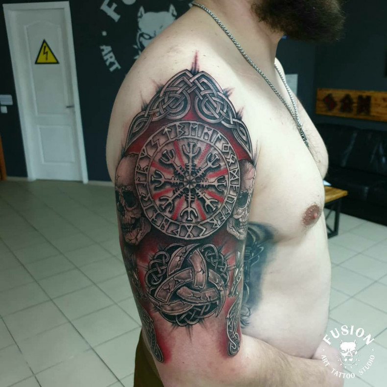 Mistrz Andrij Judin #tatukiyiv, photo - Tatuażysta Barb Tattoo