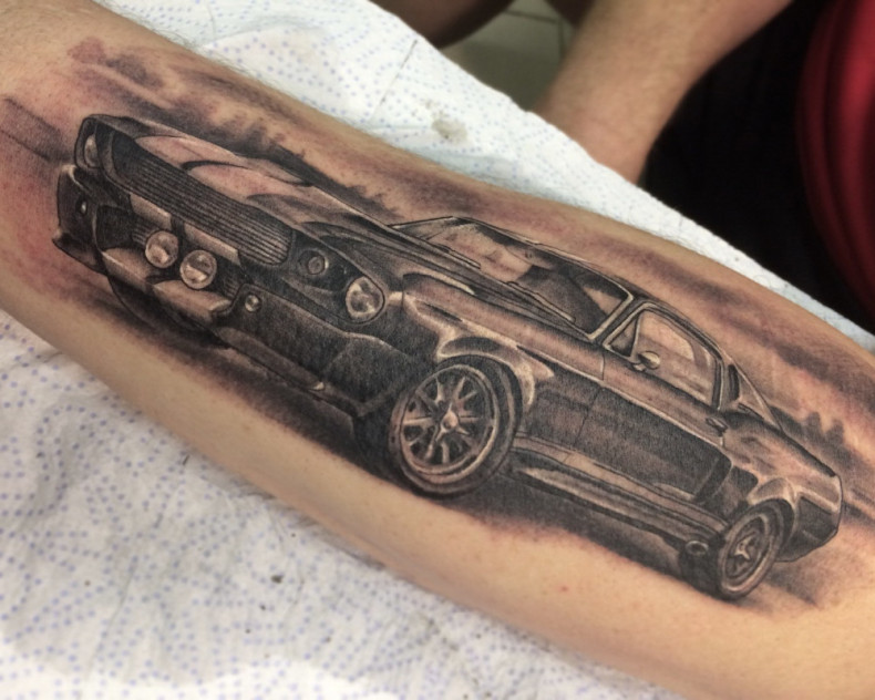 Black and white mustang for a guest from England, photo - Tattoo Master Barb Tattoo