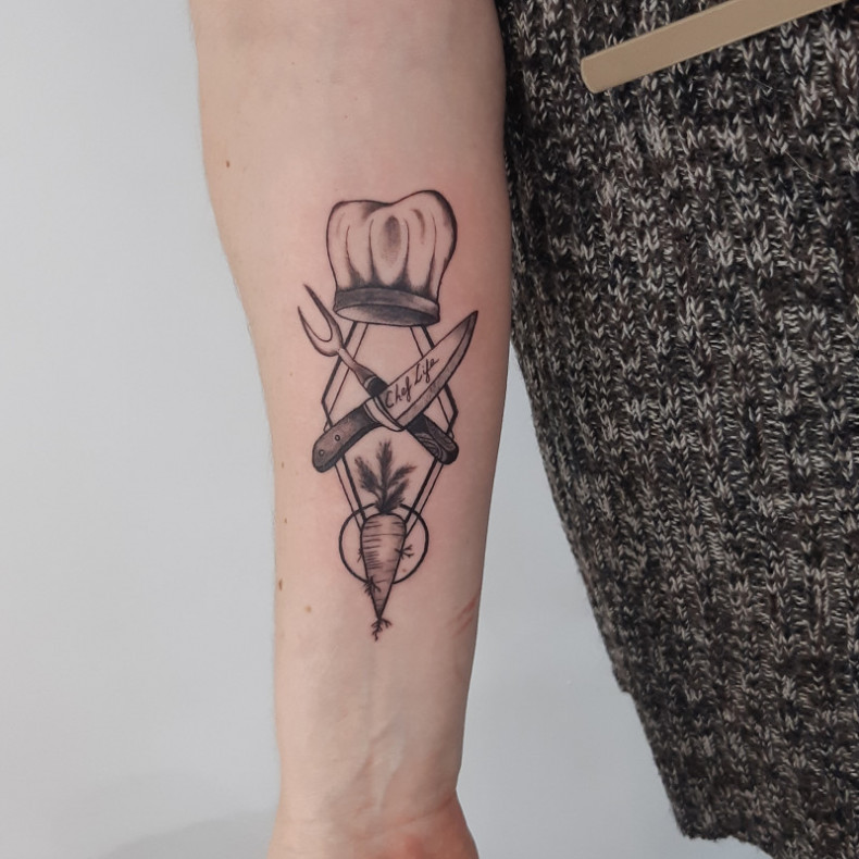 Нож, photo - Тату мастер Barb Tattoo