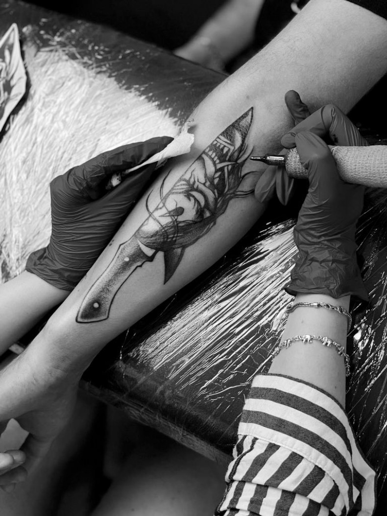 Нож, photo - Тату мастер Barb Tattoo