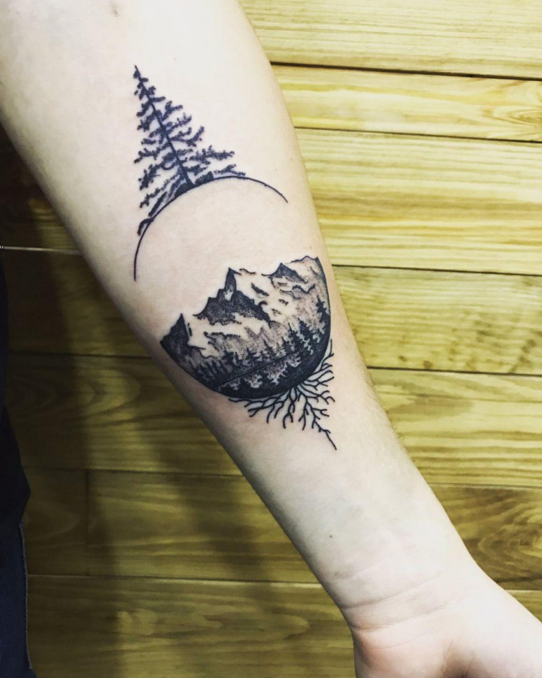 Mountain christmas tree landscape, photo - Tattoo Master Barb Tattoo