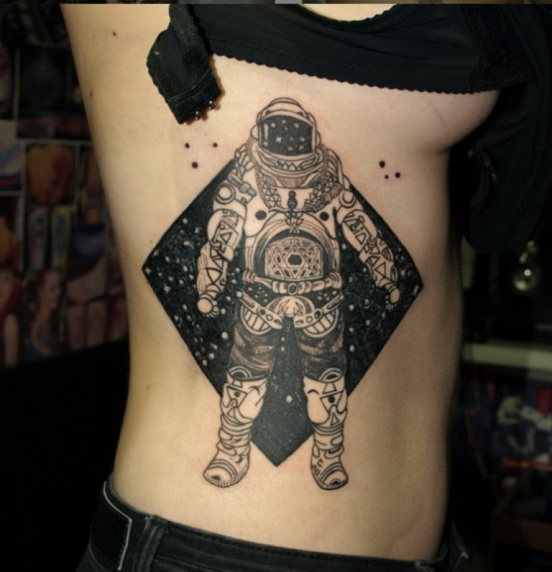 Astronauta astronaut, photo - Tatuażysta Barb Tattoo