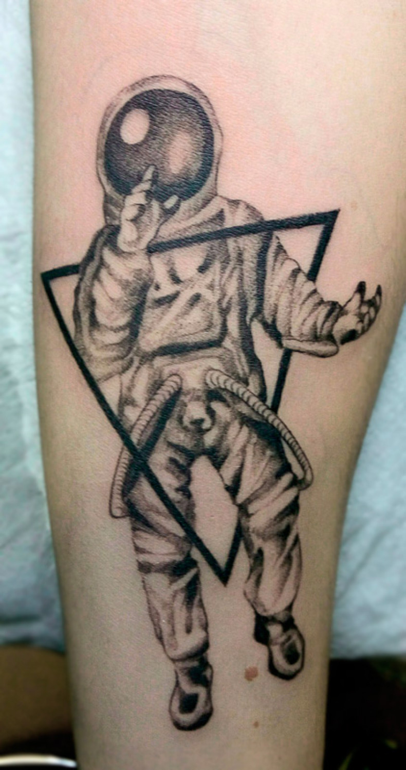 Tatuaż astronauty, photo - Tatuażysta Barb Tattoo