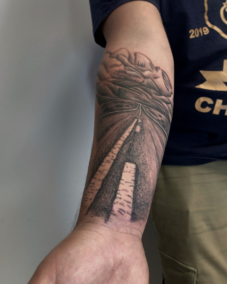 Road landscape, photo - Tattoo Master Barb Tattoo